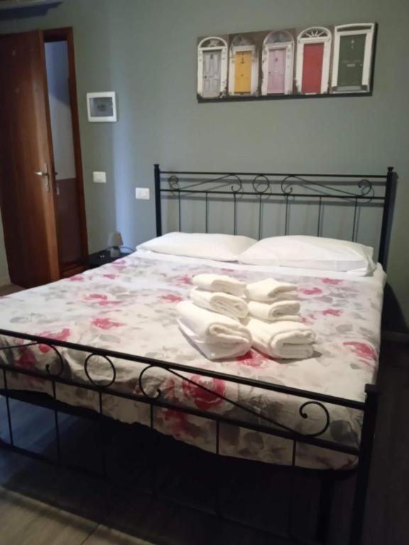Hotel D 2 Non Accettiamo Franciesi Parma Luaran gambar